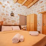 Bed & Breakfast Sedir Tas Evleri *