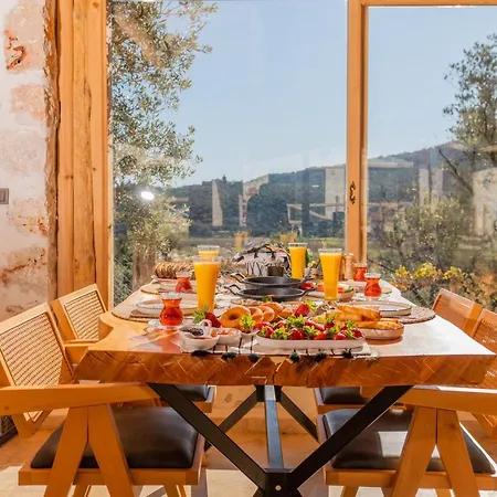 Sedir Tas Evleri Kalkan