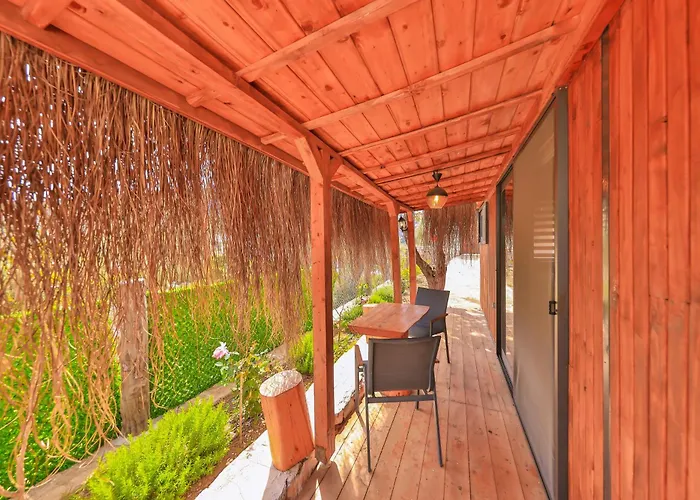 Sedir Tas Evleri * Kalkan